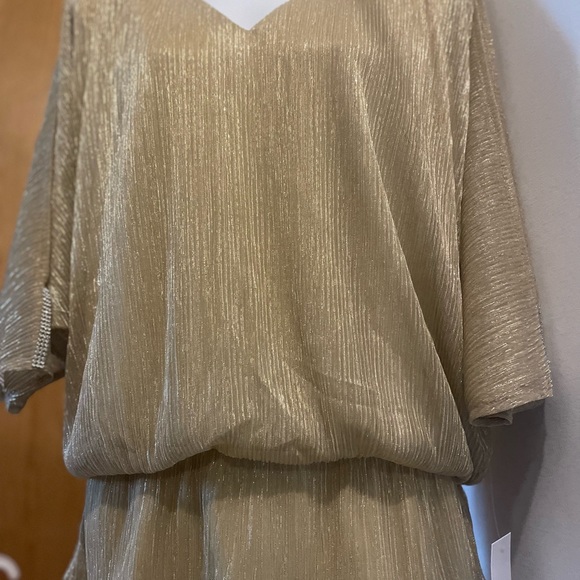 CHAUS New York Blouse size L Cold-shoulder cutouts with rhinestone. - Picture 10 of 11